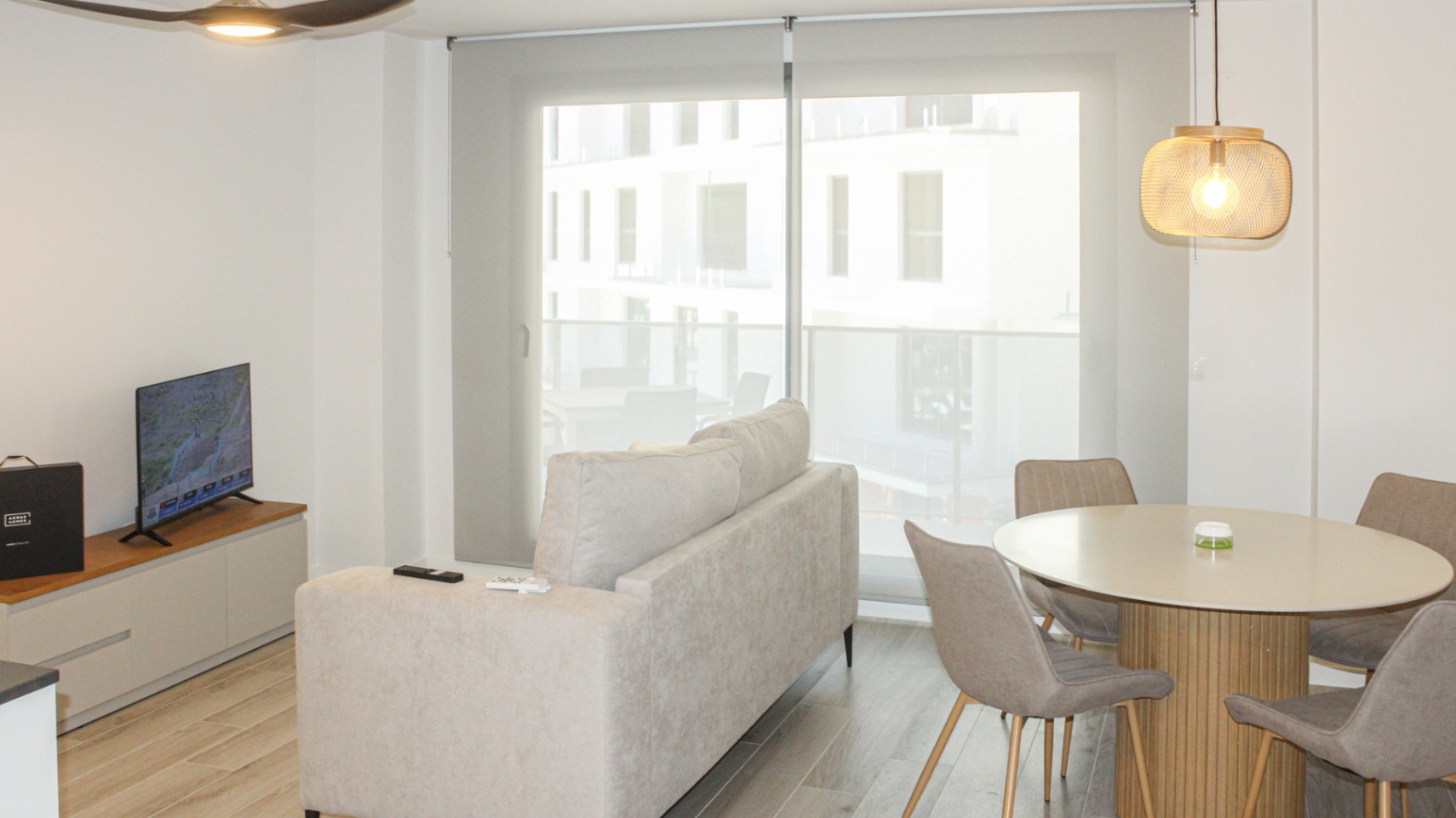 salon3-3320-C