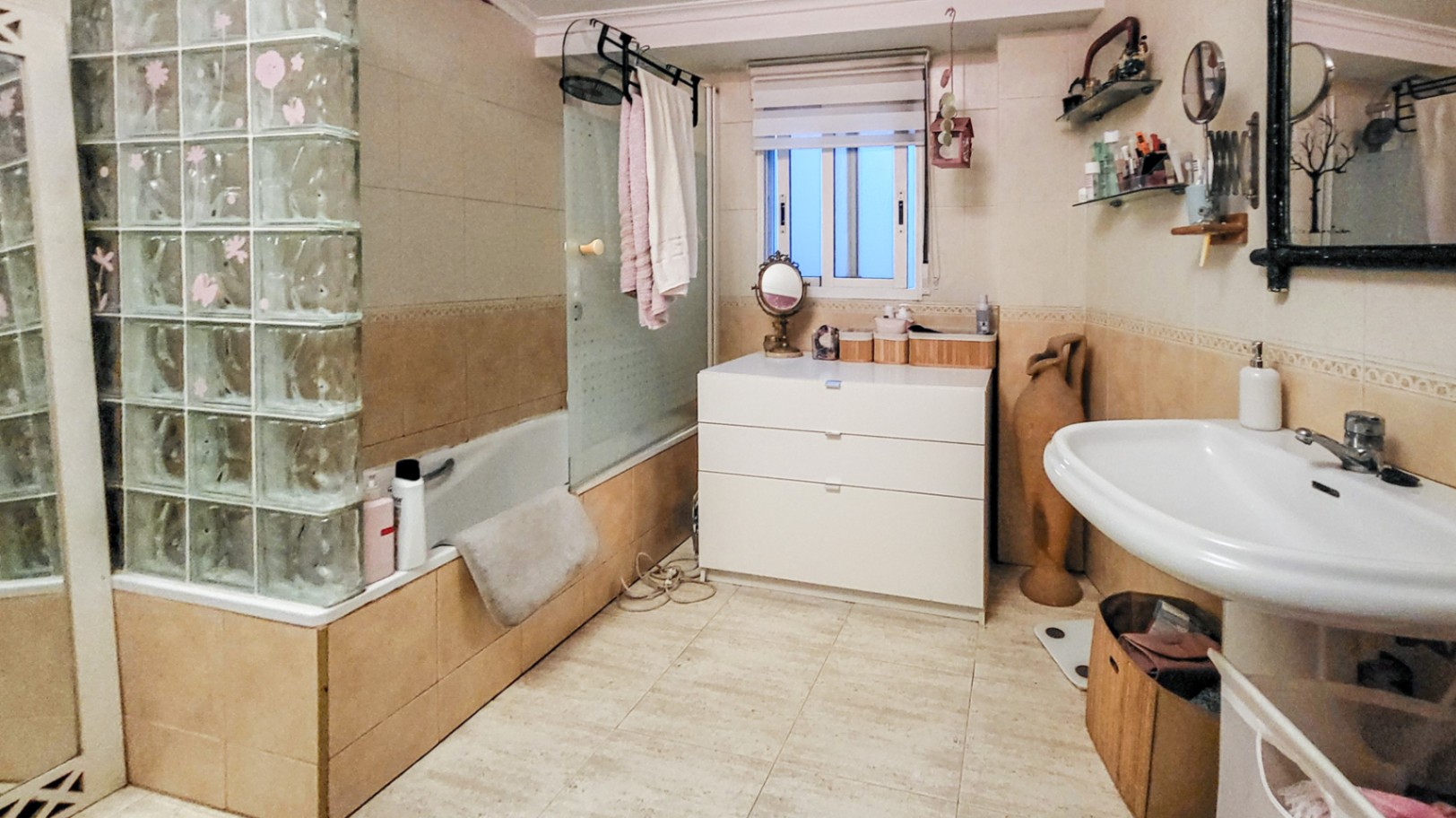 20251030_181229-3348-C