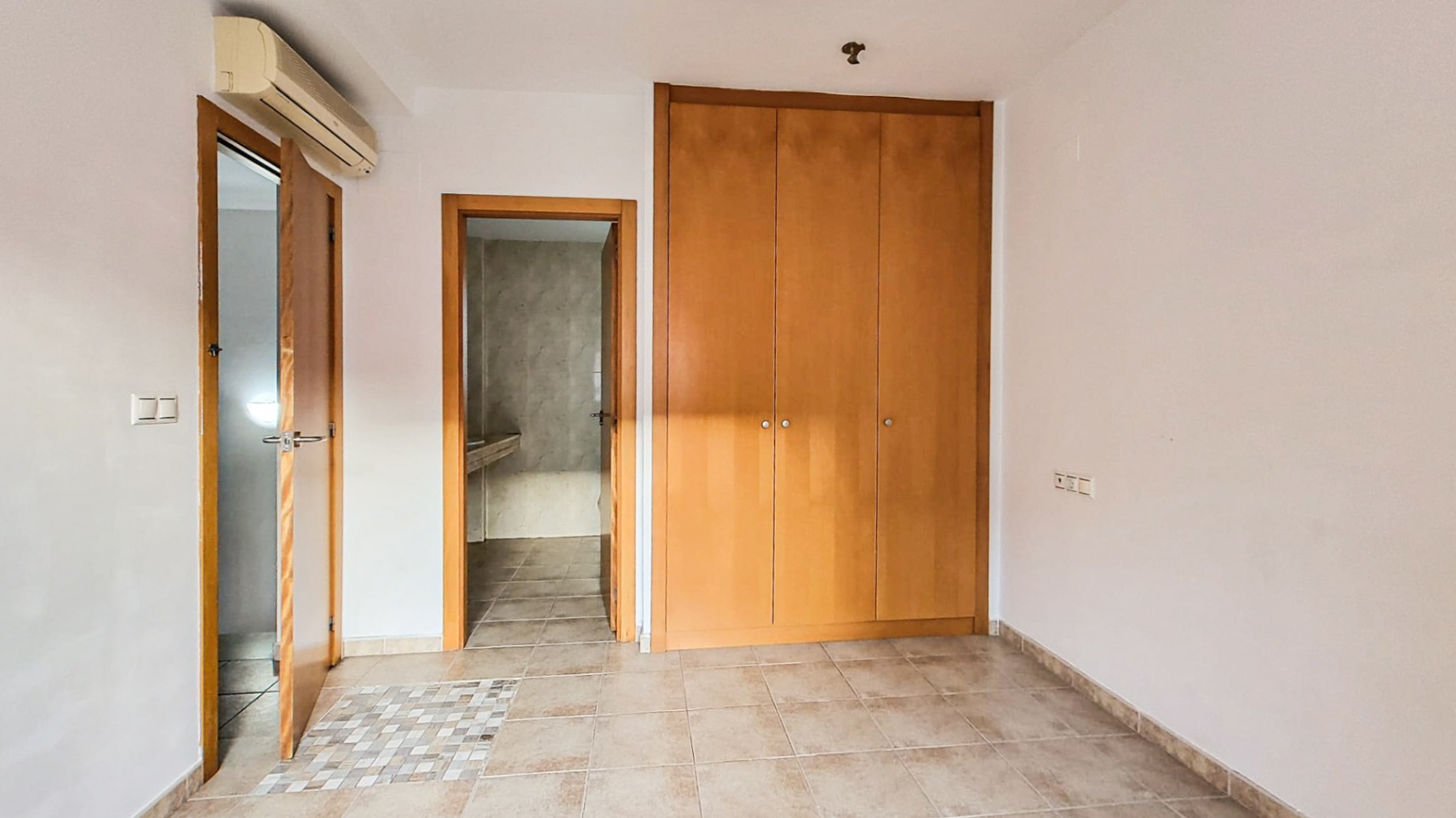 ImagendeWhatsApp2025-11-05alas10.40.59_3e20f791-3351-C