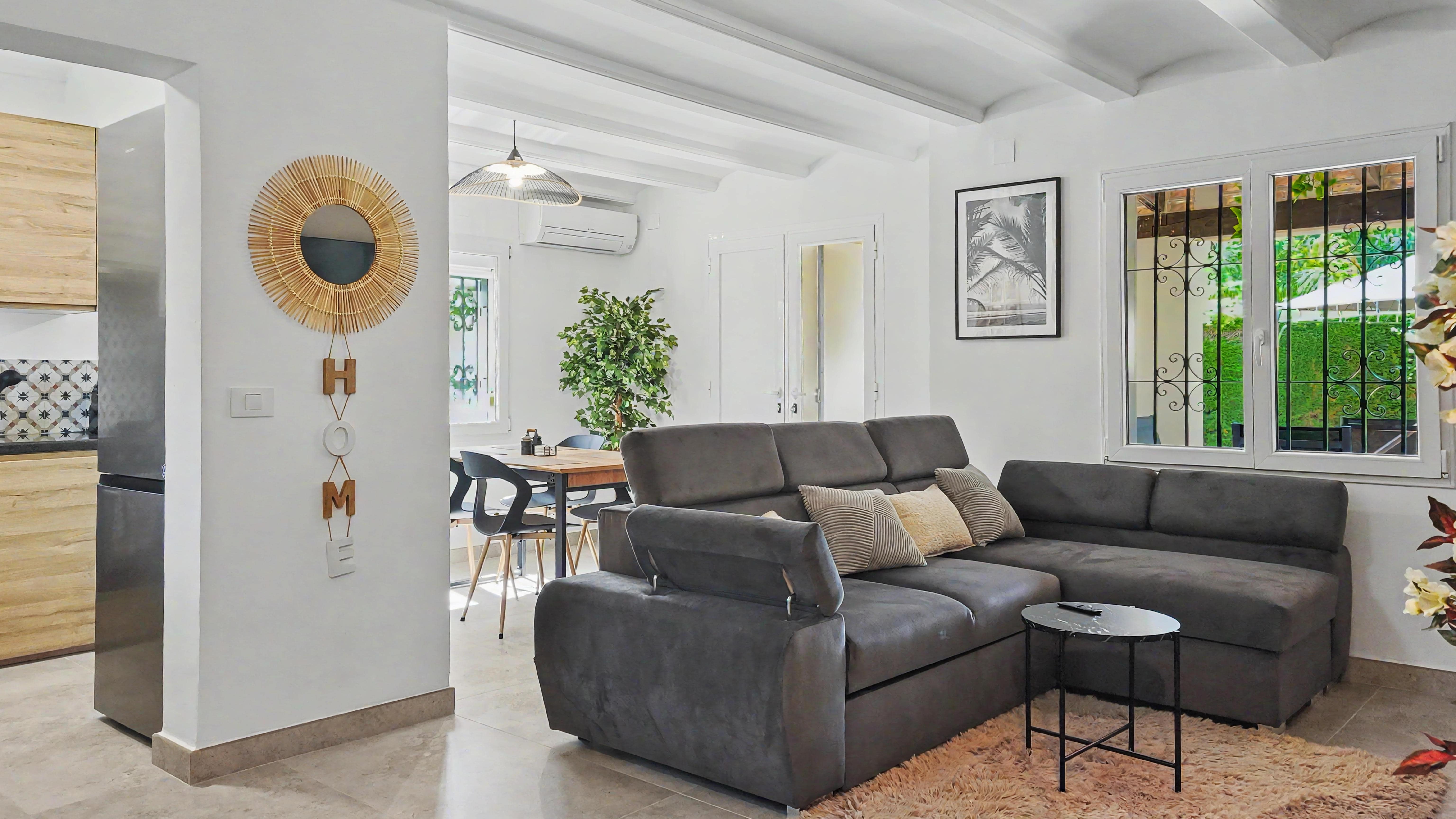 bec8a11d65eb-9-3553-C