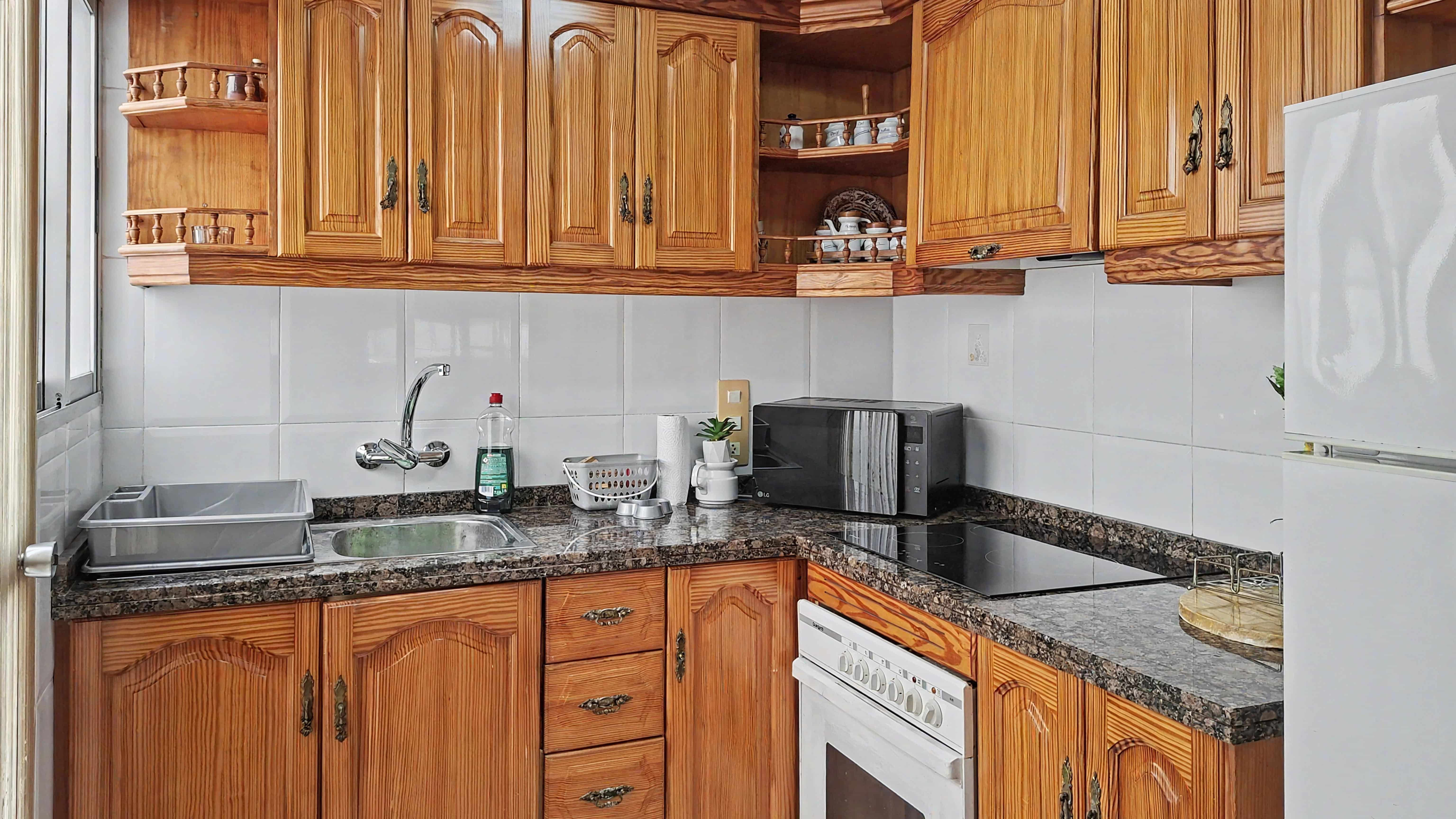 eae875d0f506-3-3590-C